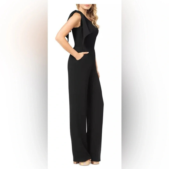 Dress the Population Tiffany One-Shoulder Jumpsuit with bow - Picture 3 of 7